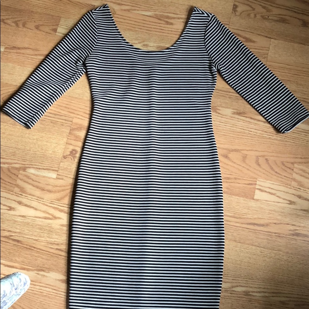 Xhilaration stretchy, textured dress